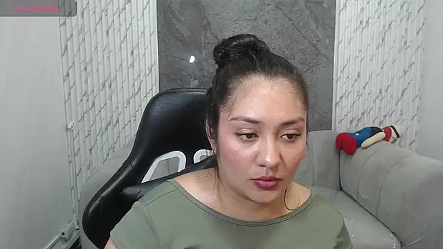 Ivony18_b live sex cam