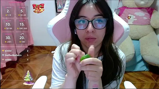 Maggie_Fox3's cam snapshot