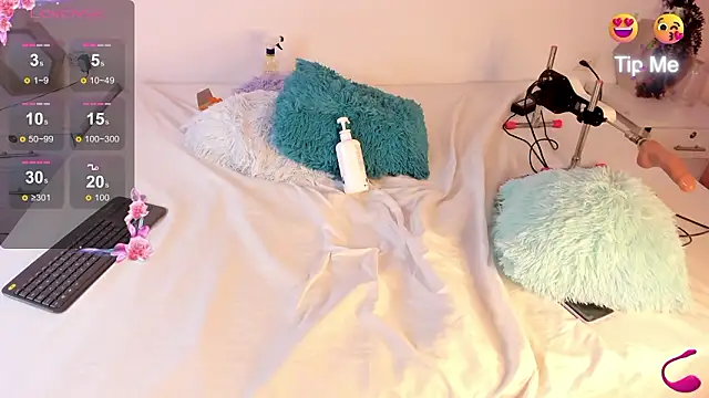 Briana_Goldd's cam snapshot