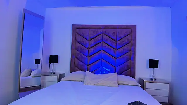 VanessaParis__ live sex cam