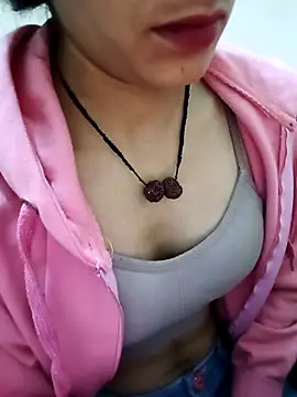 Khushi-Star's cam snapshot