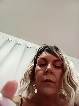 GauchaMilfHot's cam snapshot