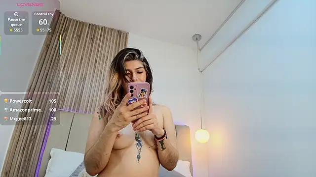 Alisson_Owen's cam snapshot