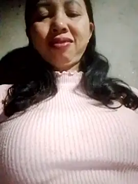 TRIEUTRIEU20's cam snapshot