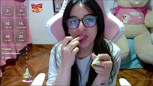 Maggie_Fox3's cam snapshot