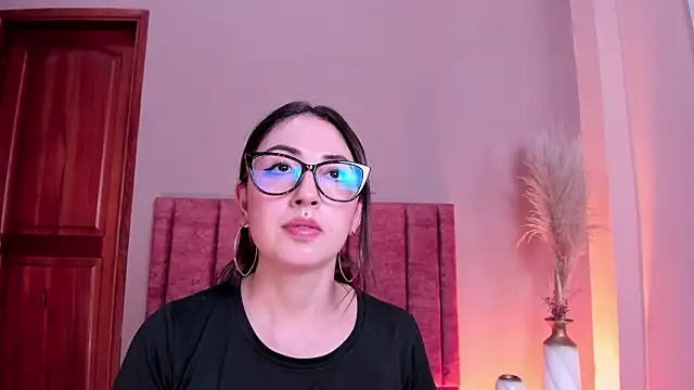 Emilywatsonn's cam snapshot