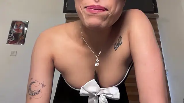 LucytheDevilQueen's cam snapshot