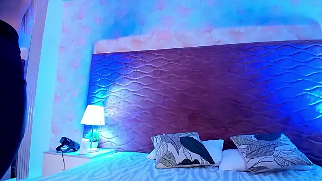 Xara_Shadow's cam snapshot