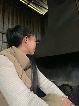 Huong-Ly's cam snapshot