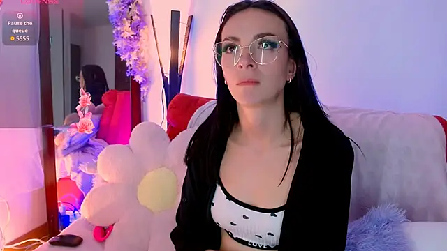 AuroraHans1's cam snapshot