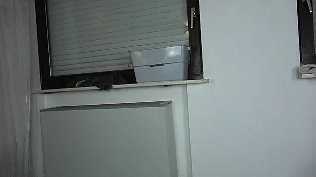 hiddenman87 live sex cam