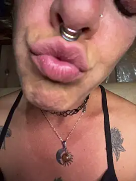 SalyTredelMonte live sex cam