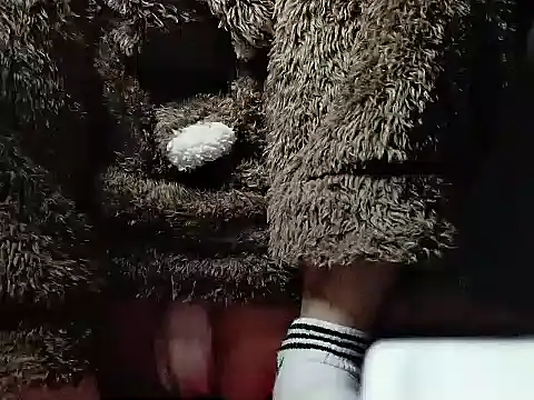 Tuyet696 live sex cam