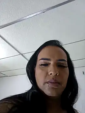 dubratrans live sex cam