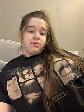 HornyGirlH's cam snapshot