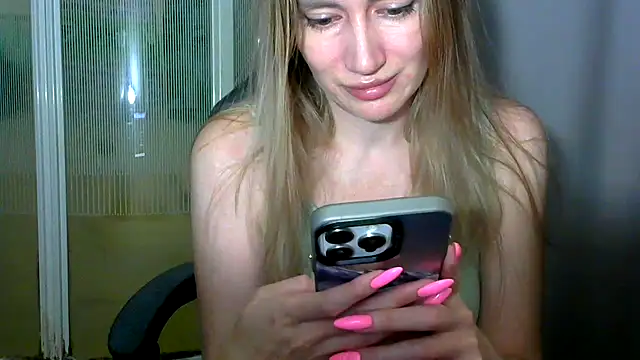 JessFoxxx's cam snapshot