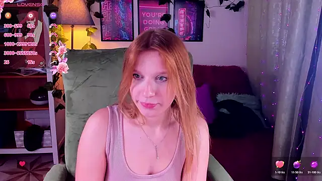 KarambaMoon live sex cam