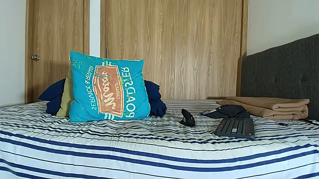 ALEJANDRO_BIGCOCK live sex cam
