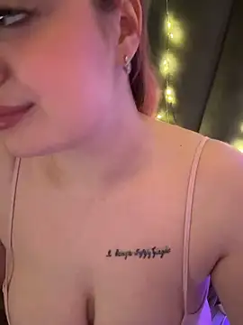 KellyMoors's cam snapshot