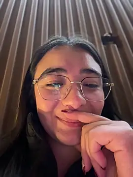 vaneelee's cam snapshot