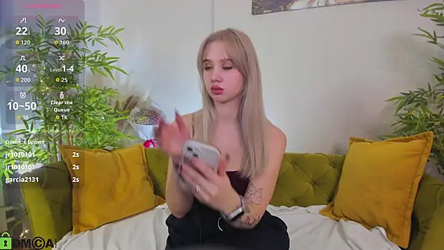 Valerie_Woods's cam snapshot