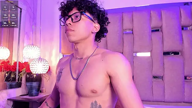AkazaBoy_ live sex cam