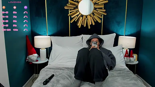 AprilWong live sex cam