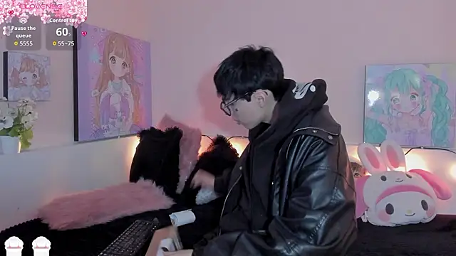 Strawberry_Kitty_ live sex cam