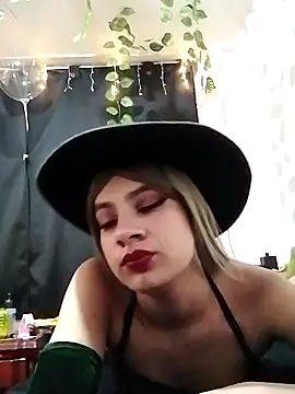 Lilith_woods live sex cam