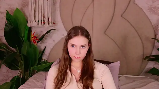 OliviaLay live sex cam