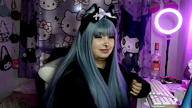 lussyevans24 live sex cam