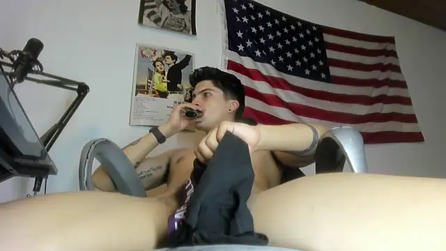 charlie_hotxxx live sex cam