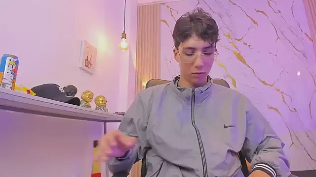 Nikolay_Gregori live sex cam