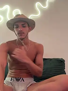 Gael_Reis live sex cam