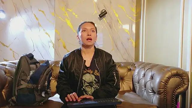 Cloe16_'s cam snapshot