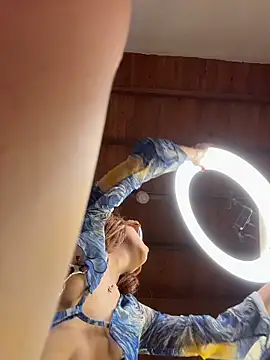 Alison_Ivanova's cam snapshot