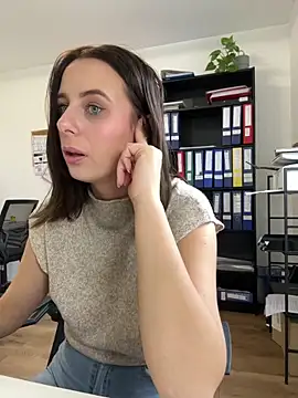 Hii_Lolla live sex cam