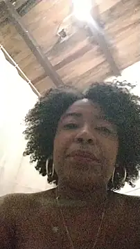 ChanneldelaCroix's cam snapshot