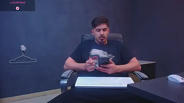 EnzoRace's cam snapshot