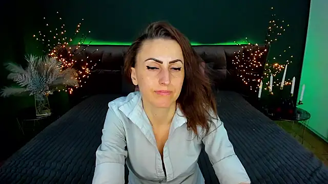 Rebecca_Diamond's cam snapshot