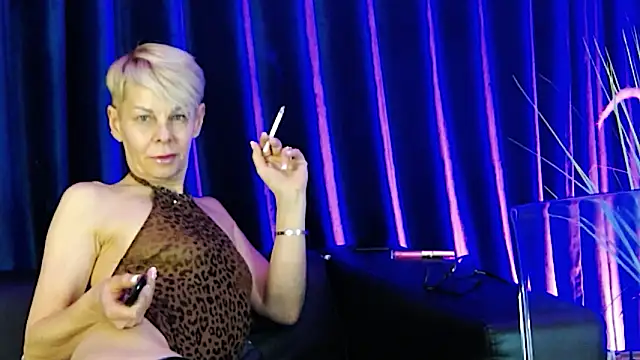 RosaCatalleya's cam snapshot