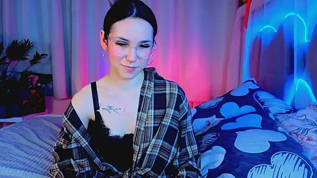 -CindyLou's cam snapshot