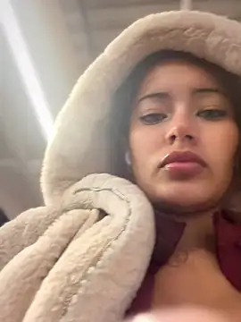 Risky_Workouts's cam snapshot