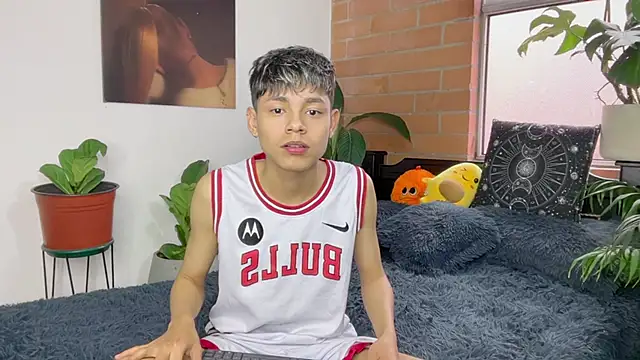 Andy_Belier23's cam snapshot