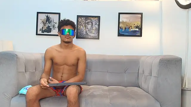 DIAMOND_BLACKS live sex cam