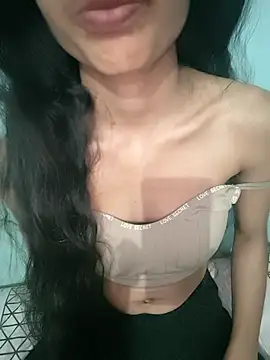 alisha_khan1's cam snapshot