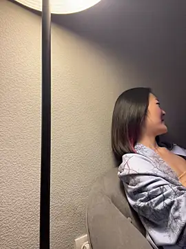 AikoYamada live sex cam