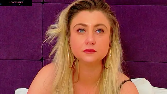 EvelinHill's cam snapshot