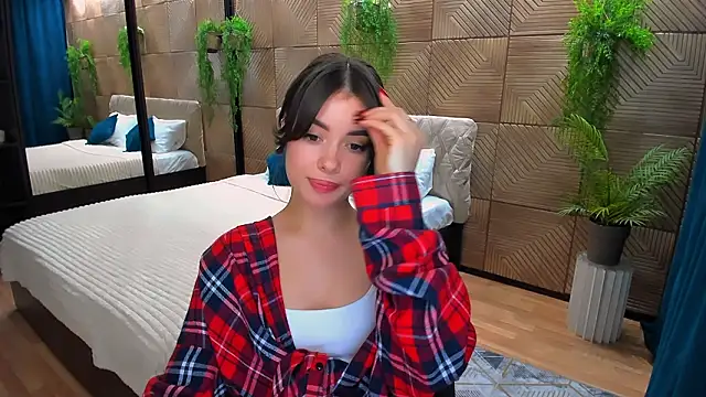 PutOnRepeat's cam snapshot