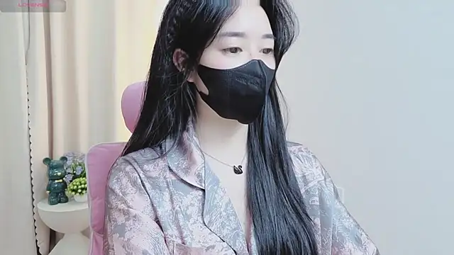 Miu-999 live sex cam